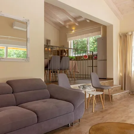 Villa Beautiful Foska With Private Pool Near The