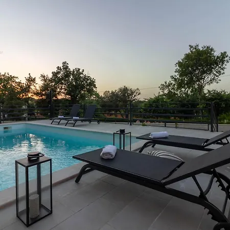 Beautiful Foska With Private Pool Near The * Marčana