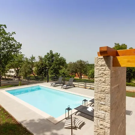 Villa Beautiful Foska With Private Pool Near The