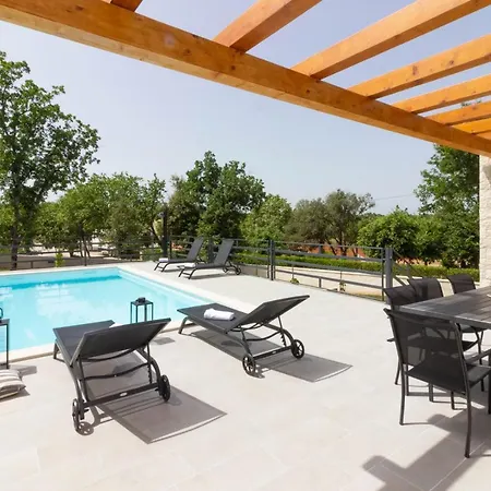 Villa Beautiful Foska With Private Pool Near The *